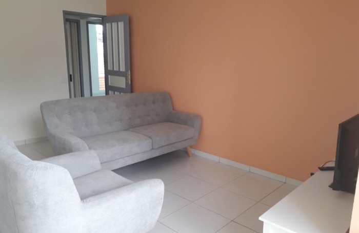 Location Appartement 80m&sup2; 3 pièces Les Abymes