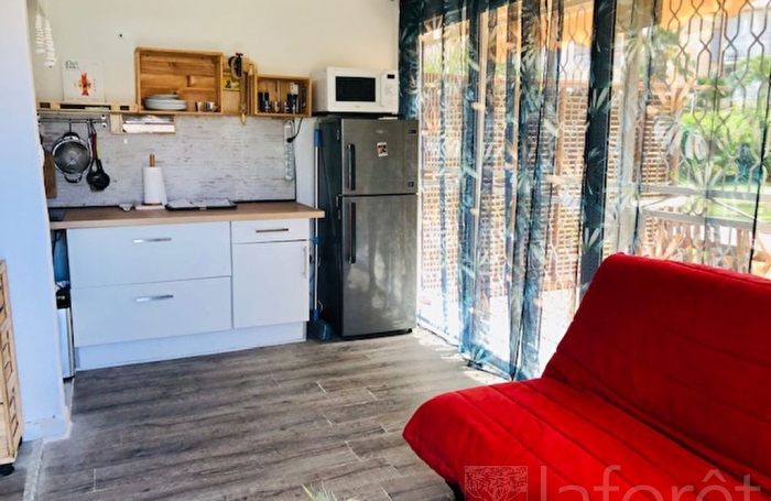 Location Appartement 30m&sup2; 1 pi&egrave;ce Saint Fran&ccedil;ois