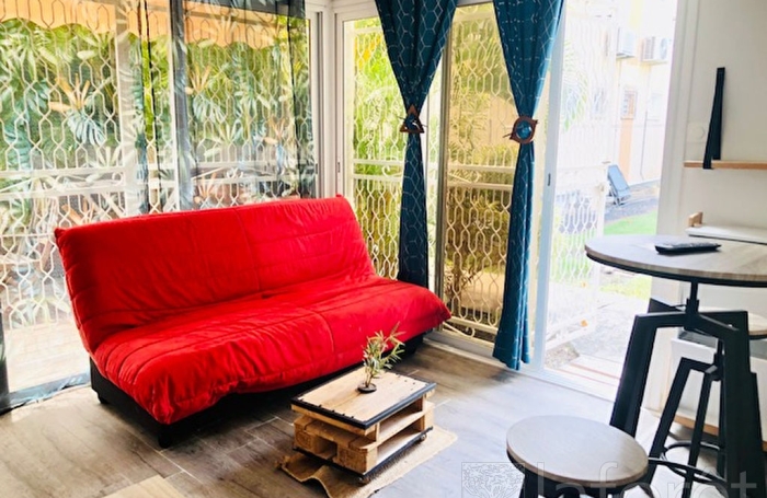 Location Appartement 30m&sup2; 1 pi&egrave;ce Saint Fran&ccedil;ois