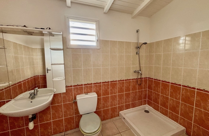 Maison 5 pi&egrave;ces - Le gosier