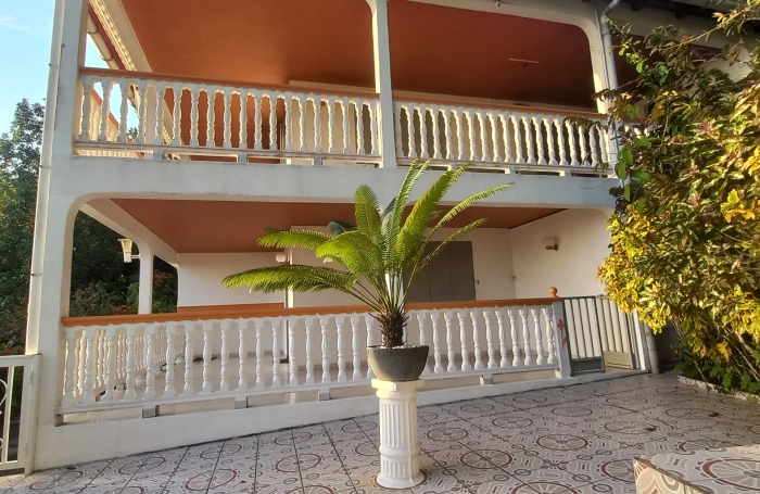 BOUILLANTE- Appartement RDC T2 de 52 m2 - Meubl&eacute; - Campagne et vue mer