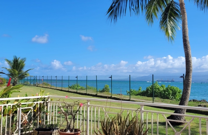 Bas-du-Fort : Vue mer, grande terrasse et calme recherch&eacute;