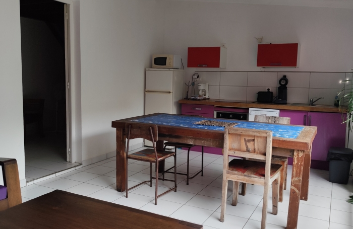 T1 avec mezzanine, terrasse    Id&eacute;al investissement &agrave; Bouillante