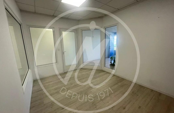 Location Bureaux 50m&sup2; Baie Mahault