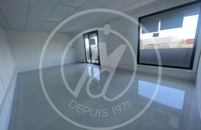 Location Bureaux 97122