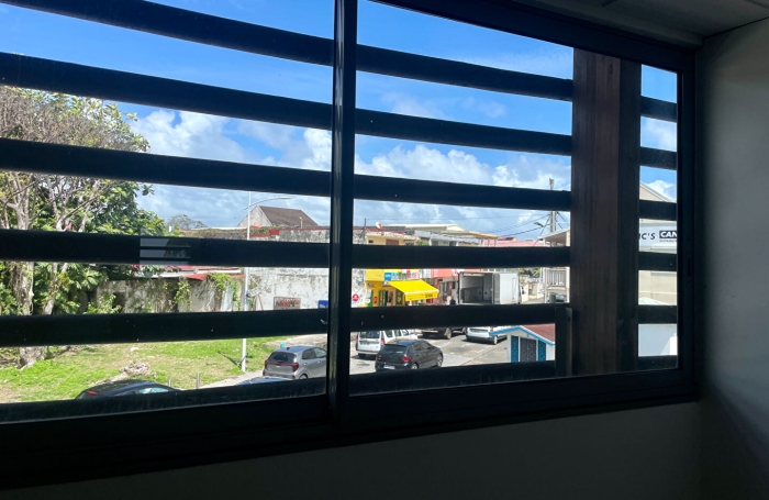 Location Bureaux 158m&sup2; Capesterre Belle Eau