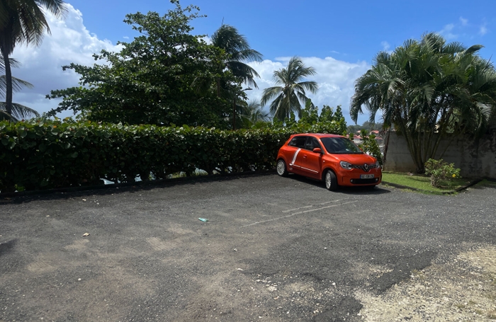 Location Bureaux 158m&sup2; Capesterre Belle Eau