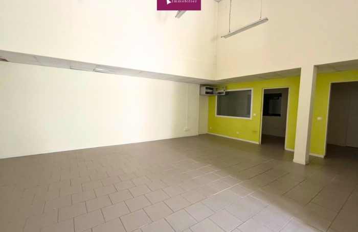 Location Local commercial 97139