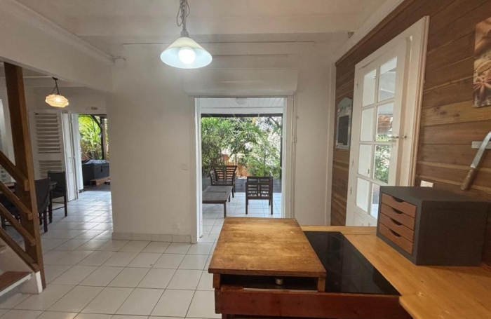 Location Maison 110m&sup2; 5 pièces Sainte Anne