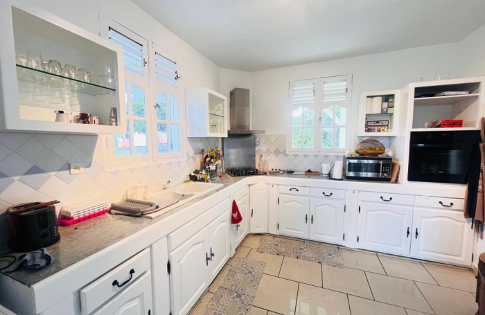 Vente Immeuble 389m&sup2; 16 pièces Sainte Anne