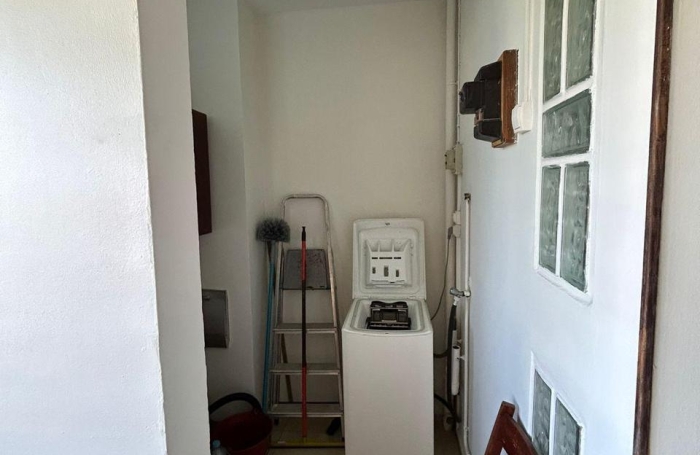 Spacieux T3 meubl&eacute; vue mer