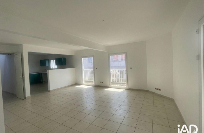 Vente Immeuble 222m&sup2; 3 pièces Le Moule