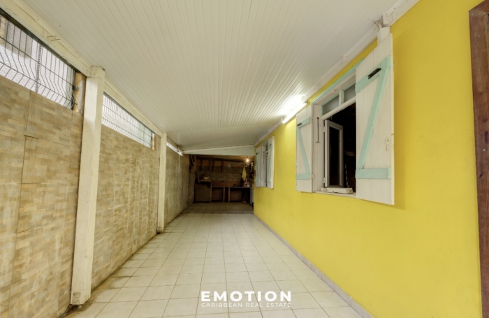 Maison 143 m2   3 CH + garage LE LAMENTIN