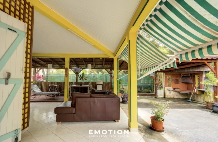 Maison 143 m2   3 CH + garage LE LAMENTIN