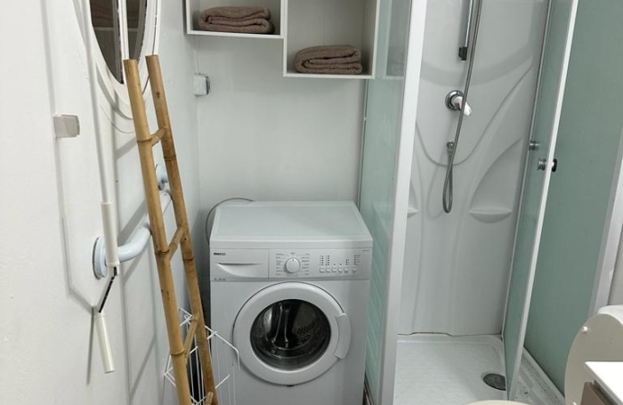 BEL APPARTEMENT T1 MEUBLE BAS DU FORT