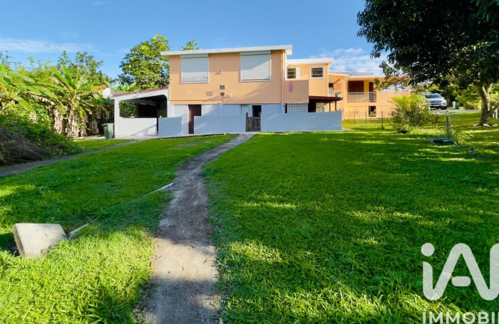 Vente Divers 250m&sup2; 13 pièces Lamentin