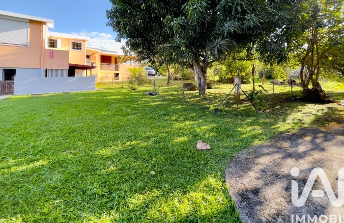 Vente Divers 250m&sup2; 13 pièces Lamentin