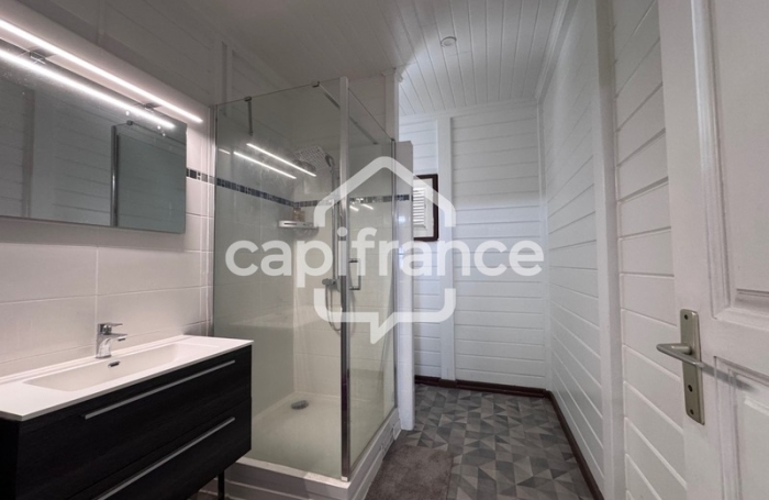 Vente Maison 380m&sup2; 11 pièces Les Abymes