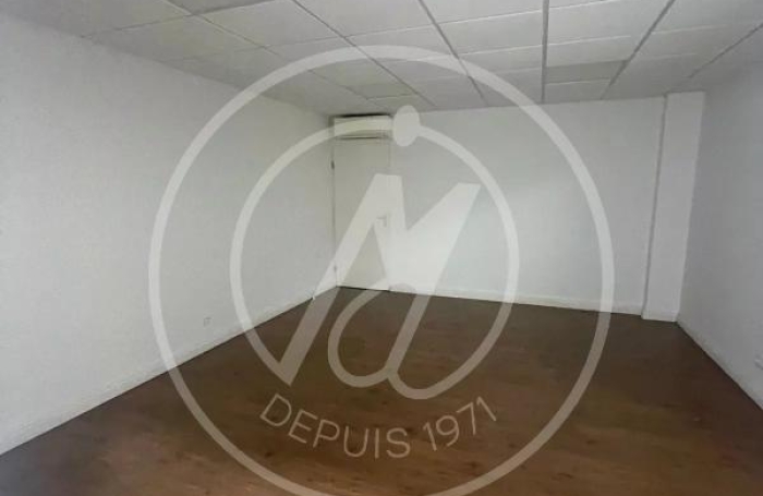 Location Bureaux 25m&sup2; Baie Mahault