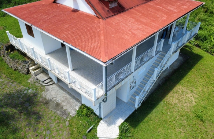 Vente Maison 100m&sup2; 4 pièces Gourbeyre