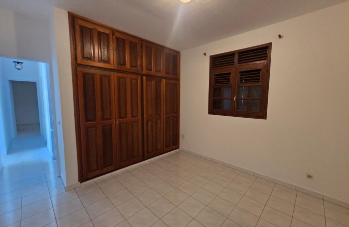 Vente Maison 100m&sup2; 4 pièces Gourbeyre