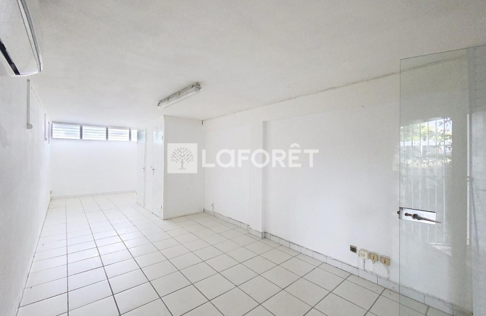 Vente Local commercial 