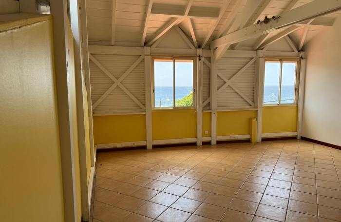 BASSE TERRE Bureau &agrave; louer   Centre-ville de Basse-Terre