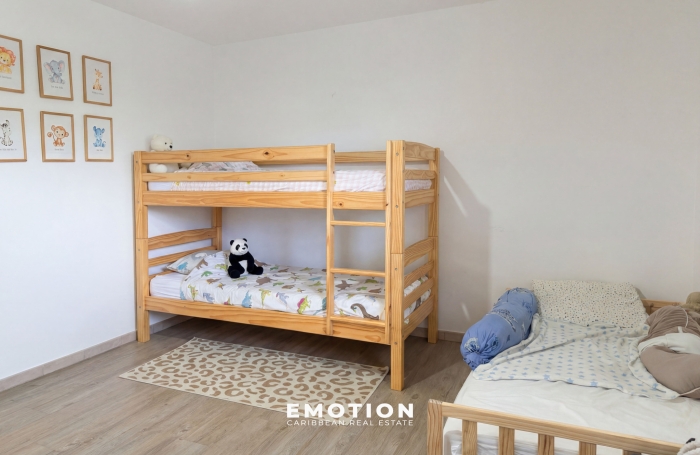 Maison Mitoyenne T3 Bis - 2 chambres + 32 m2 de terrasse + 58 m2 de jardin - Baie Mahault - Biglette