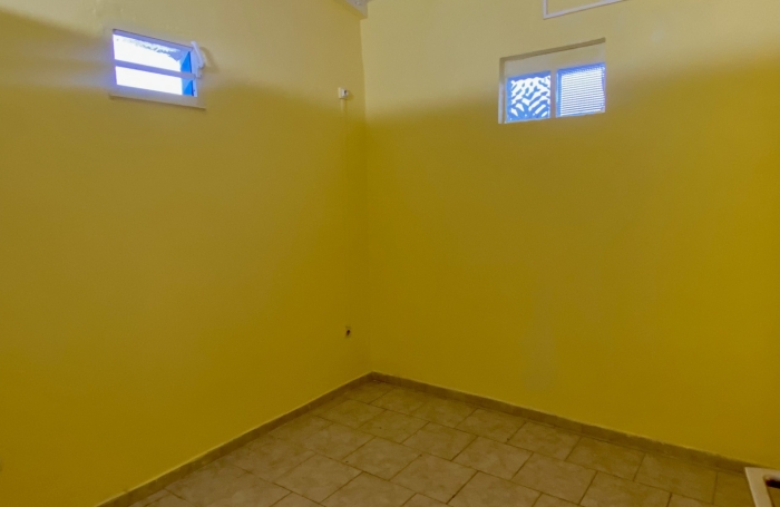 LOCATION NON MEUBL&Eacute;E SUR SAINTE-ROSE