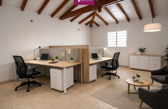 &Agrave; louer   Local de 59 m2 proche tribunal et CHU   Pointe-&agrave;-Pitre (Fond Laugier)