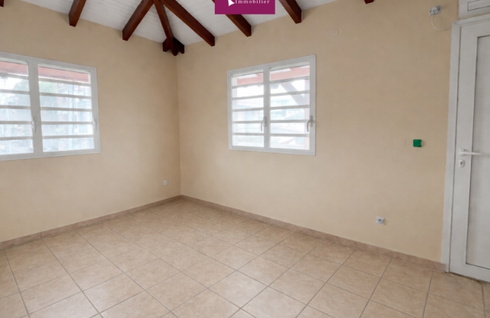 Location Bureaux 97110