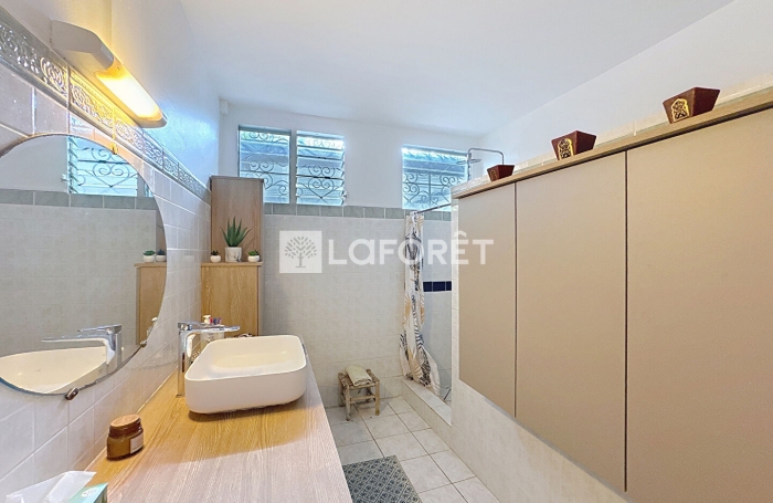 Vente Maison 102m&sup2; 5 pi&egrave;ces Sainte Anne