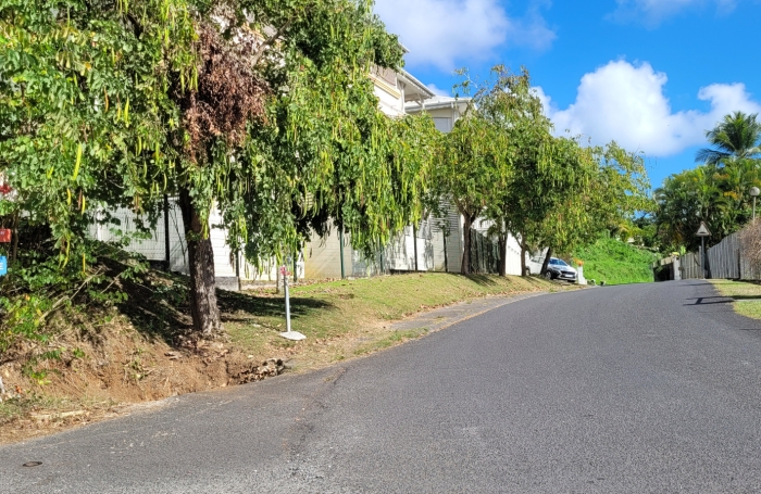 &Agrave; saisir ! Terrain constructible dans quartier pris&eacute; de Dugazon