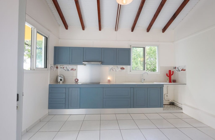 Location appartement T2 de 57 m2 calme et vue mer &agrave; POINTE NOIRE