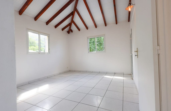 Location appartement T2 de 57 m2 calme et vue mer &agrave; POINTE NOIRE