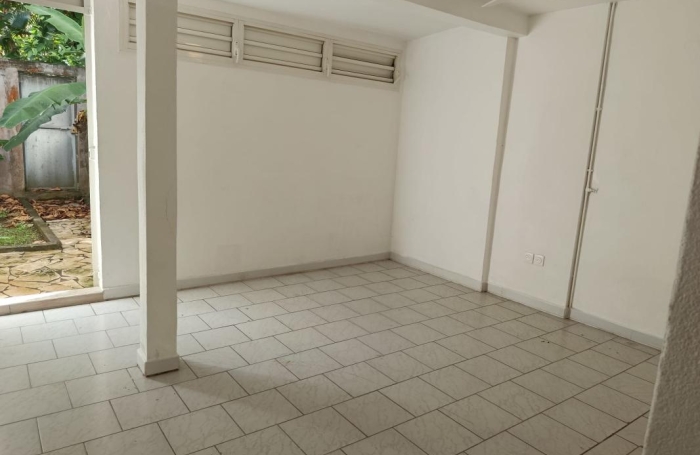 Vente Maison 200m&sup2; 7 pièces Les Abymes