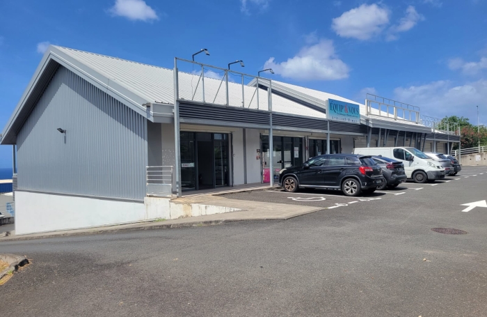 Location Local commercial 97100