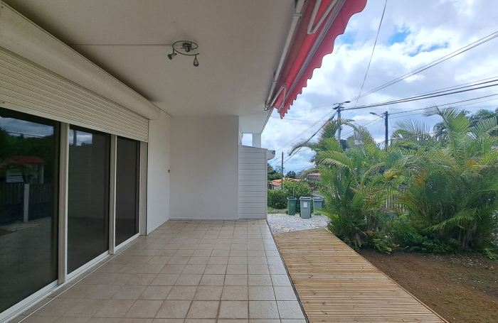 Location Maison 97120