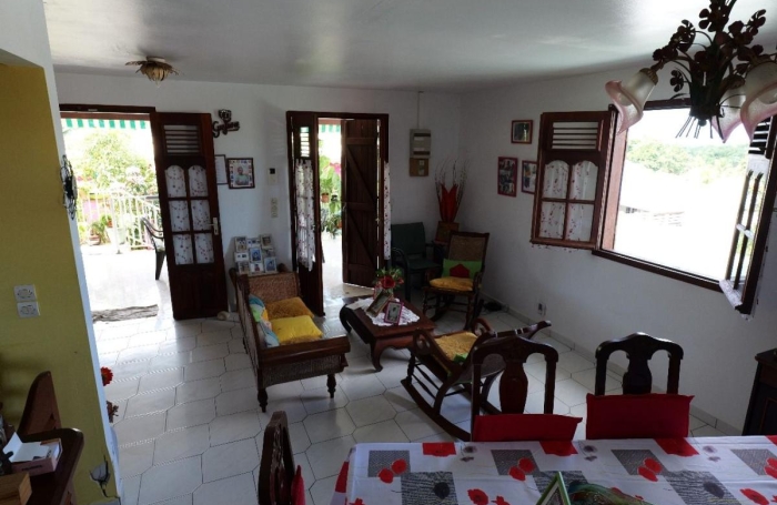Vente Maison 118m&sup2; 5 pièces Lamentin