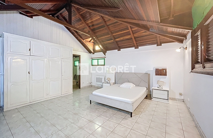 Location Maison 120m&sup2; 6 pi&egrave;ces Gosier