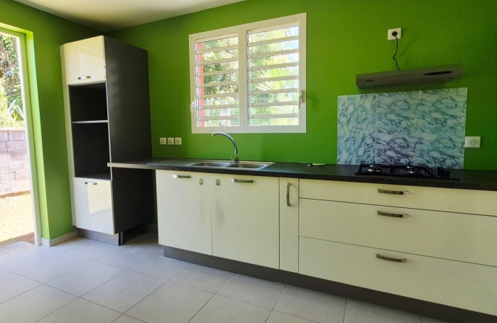 Location Maison 71.59m&sup2; 4 pièces Sainte Rose