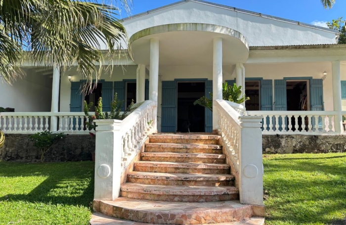 Vente Maison 323m&sup2; 4 pièces Gourbeyre