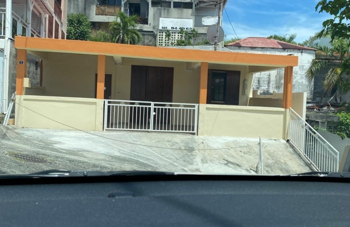 Location Maison 80m&sup2; 3 pièces Gosier