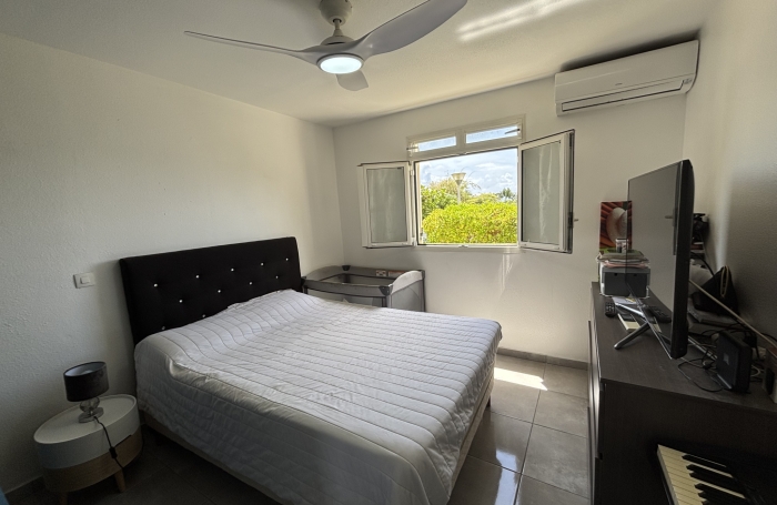 A Vendre  Appartement T3 avec piscine   Secteur recherch&eacute; de Gissac, Sainte-Anne