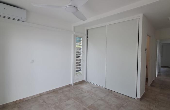 Pavillon neuf T4 vue mer quartier r&eacute;sidentiel &agrave; Bouillante