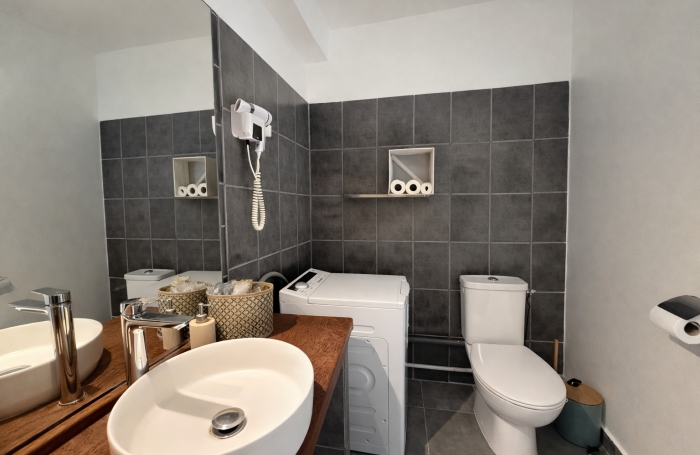 LOCATION STUDIO MEUBL&Eacute; MARINA TOUT INCLUS