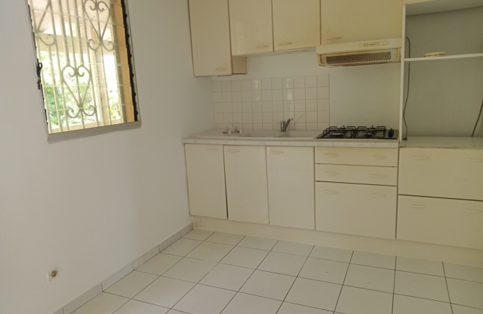 Appartement T2 Duplex (50m2) - R&eacute;sidence village Fleury 97139 ABYMES