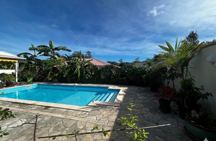 Vente Maison T5 Sainte-Rose La Boucan - Piscine . Investissement stragt&eacute;gique.