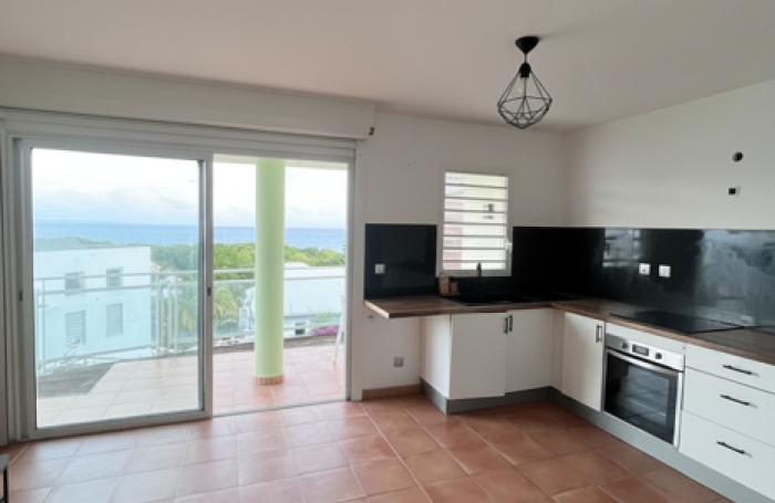 Bel appartement duplex T3 meubl&eacute;, avec splendide vue sur mer, dans une petite r&eacute;sidence familiale &agrave; Petit Havr