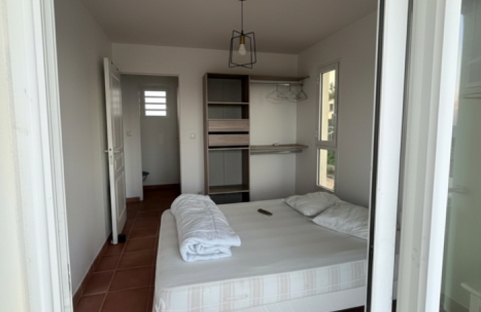 Bel appartement duplex T3 meubl&eacute;, avec splendide vue sur mer, dans une petite r&eacute;sidence familiale &agrave; Petit Havr